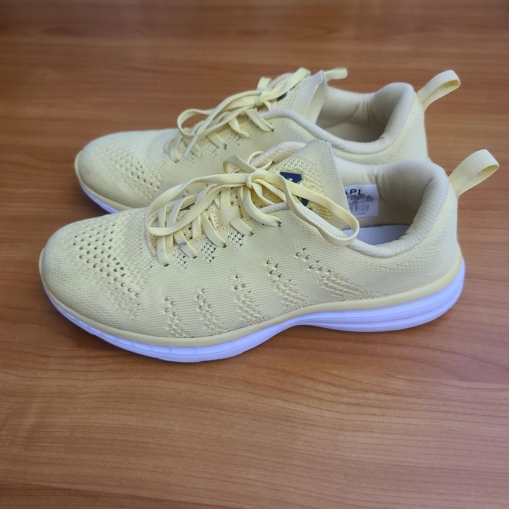 APL Athletic Propulsion Labs Shoes Techloom Pro  Women's  Yellow White Sz 9‎ - Picture 4 of 9